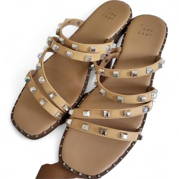 a new day Shoes - Like New✨Beige Studded Strap Sandals